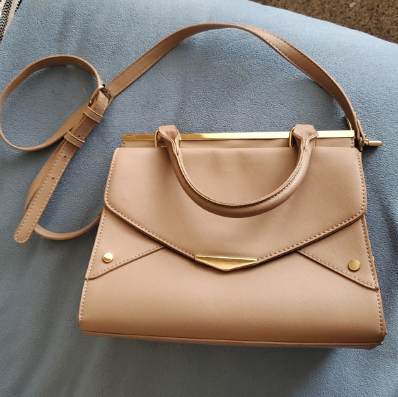 Lulus Handbags - Lulus Vegan Leather Tan Handbag